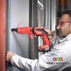 ATORNILLADOR PLADUR AUTOALIMENTADO BATERIA FUEL M18 FSGC-202X MILWAUKEE
